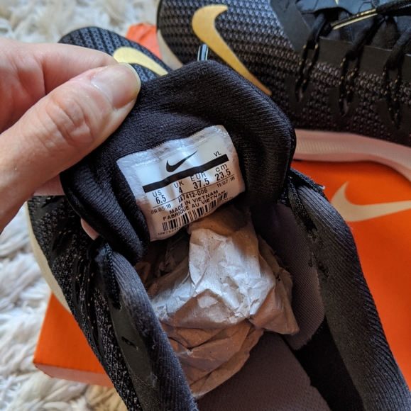 🚫🚫SOLD🚫🚫Nike Running Sneakers - Picture 3 of 5